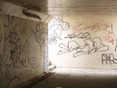 ���f�n�����ɂāi�А��C�݁j