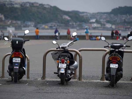 ���ԏ�ɂāi�]�̓��j