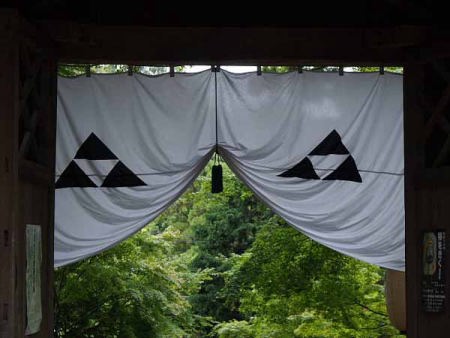 ��i���q ���o�������@�j