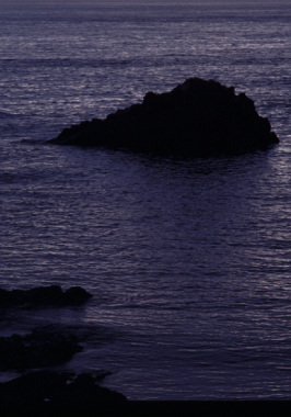 日本海の夜明け（能登珠洲市 よしが浦）