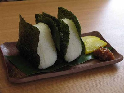 おにぎり(沖縄料理イナバ)