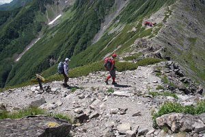 北岳山荘を目指す