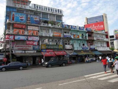 満艦飾(バンコックセンターあたり)