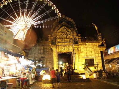 観覧車(ルンピニー・ナイトバザー)